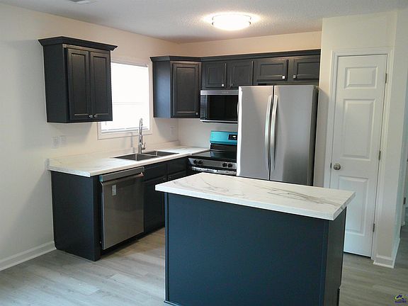3rd image of 101 Chaparral Dr