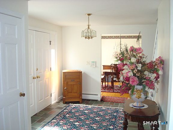 3rd image of 375 Olde Stage Road