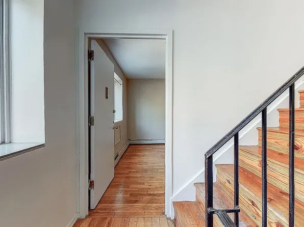 696 E 182nd St #2, Bronx, NY 10457