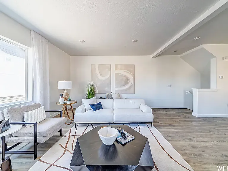 1122 W 310 S — Photo 16