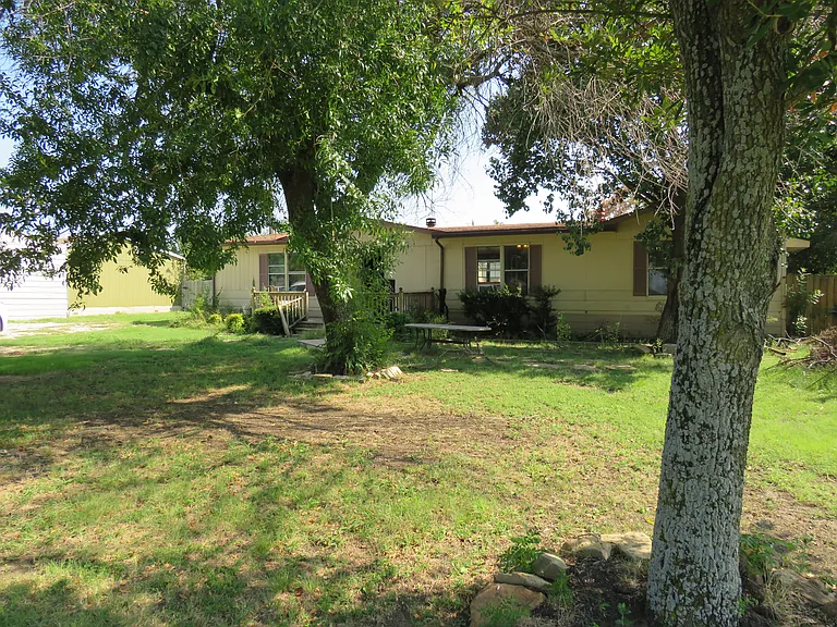 109 King Rd — Photo 1