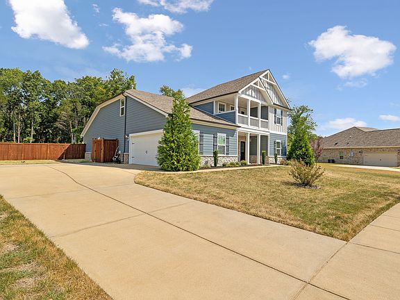 2nd image of 760 Ravensdowne Dr