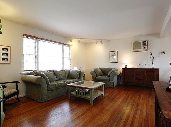 3rd image of 23 Collyer Dr