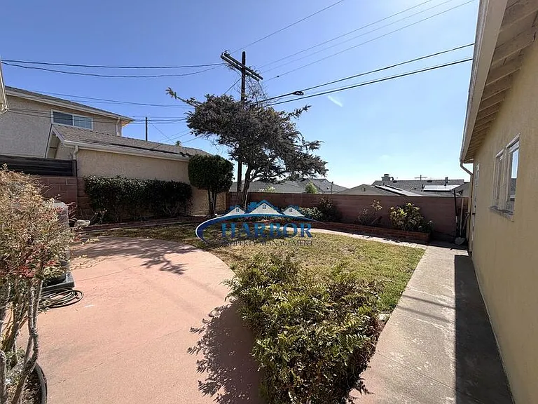 2632 S Averill Ave — Photo 22