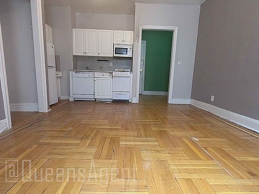 1st image of 41-00 43rd Ave #D5