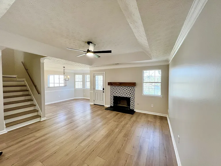 39 Brenda Ellen Dr — Photo 9