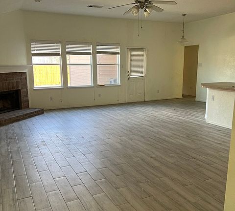 2nd image of 12513 Viewpoint Ln