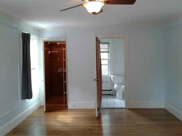 122 Lake St #122 — Photo 45