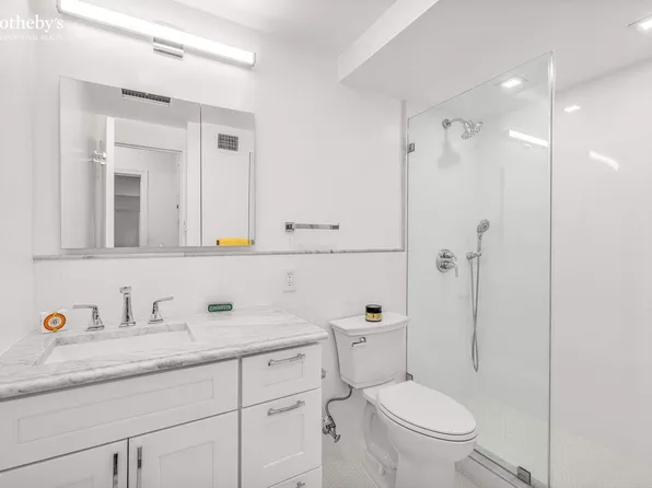 27 East 65th Street image 9 of 12