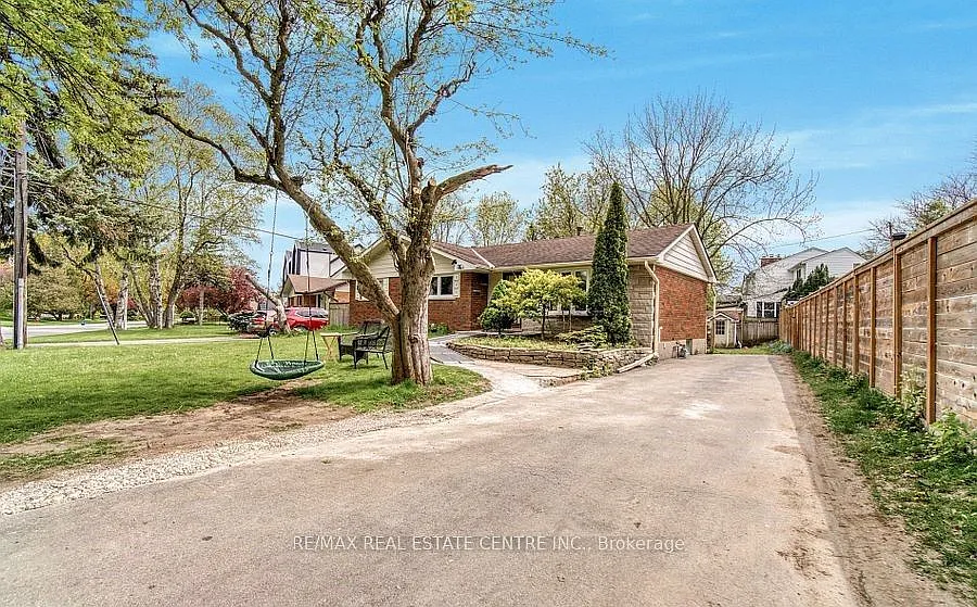 3 bed, $3,500 — Photo 2