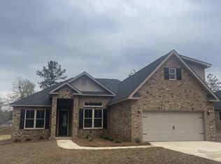 143 Silverside Dr, Perry, GA 31069