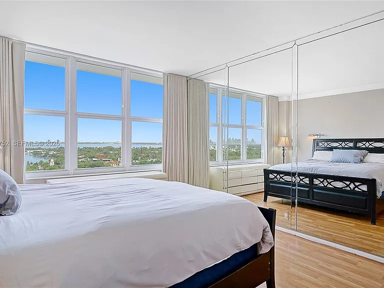4747 Collins Ave #1503 — Photo 11