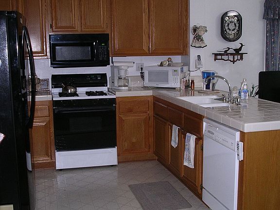 3rd image of 5578 W Pinehurst Dr
