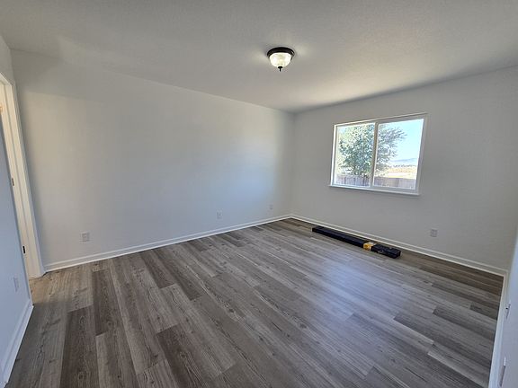 4th image of 7634 Sailwind Dr