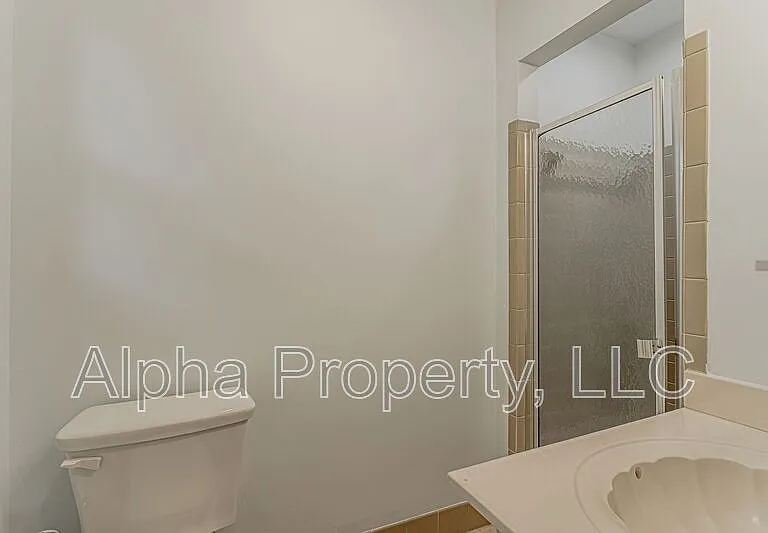 109 Roberts Cir — Photo 14