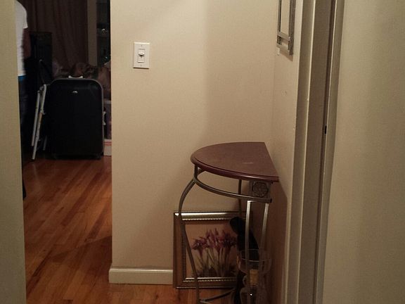 5th image of 1425 E 99th St
