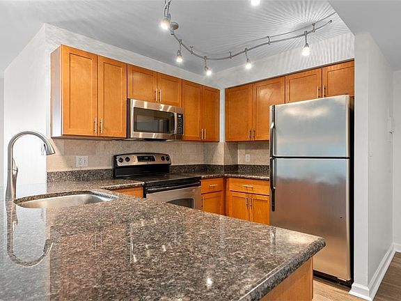 3rd image of 3838 Rainbow Blvd #1501