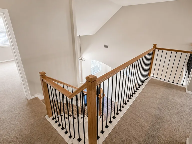 2416 McCarran Dr — Photo 32
