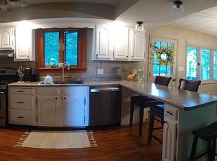 1241 N Nofsinger Rd, Metamora, IL 61548