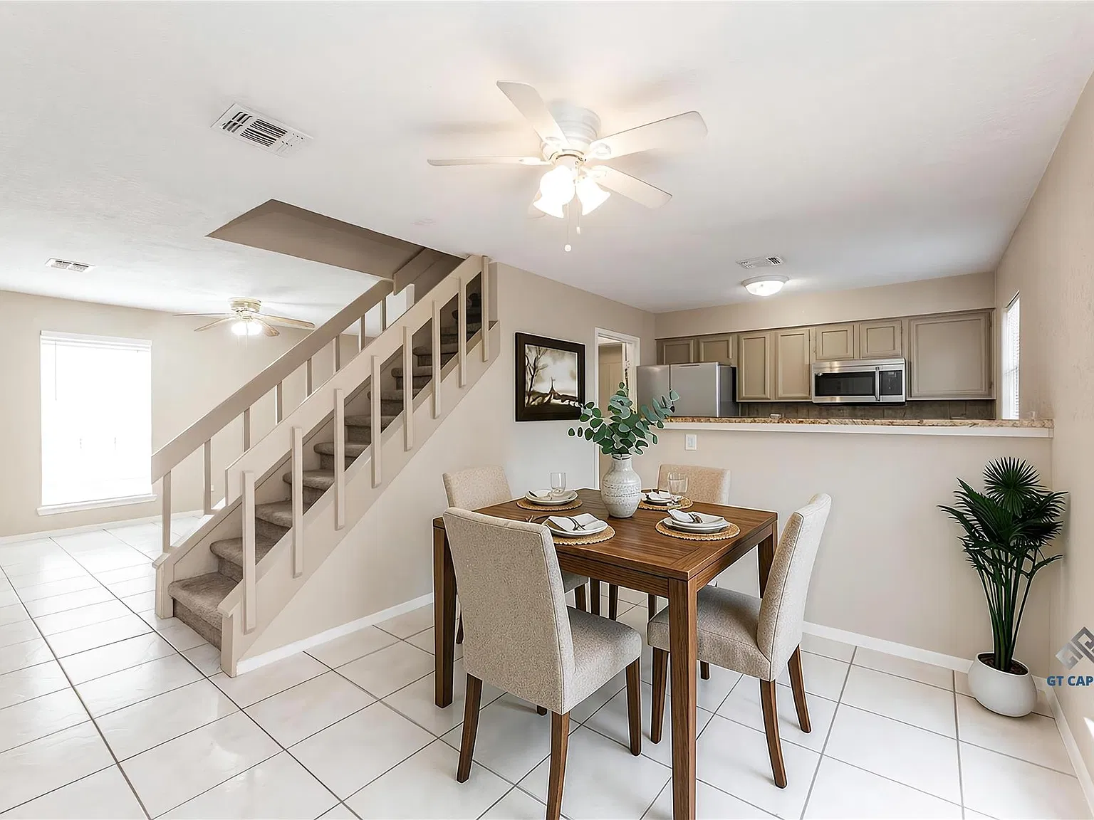 2 bed, 1.5 bath, 1300 sqft, $1,700 — Photo 2