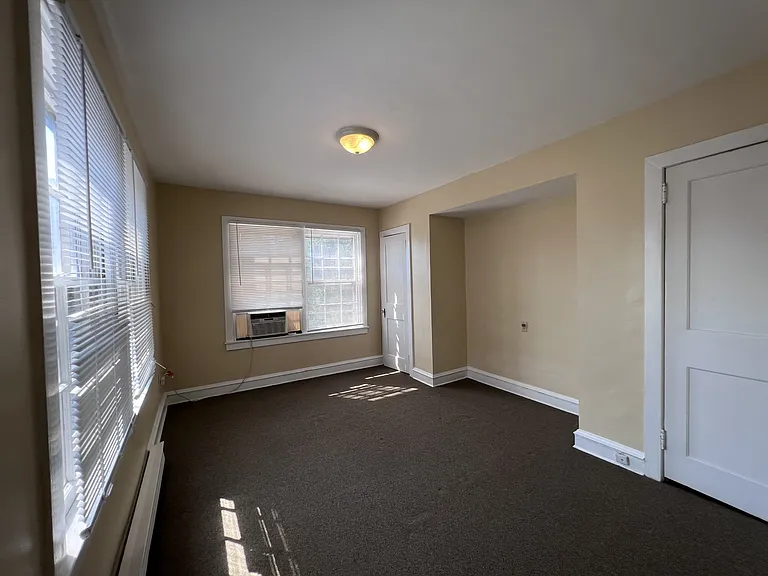 1303 N Franklin St — Photo 7