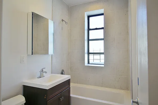 Rented by Julianna Realty Corp | media 31