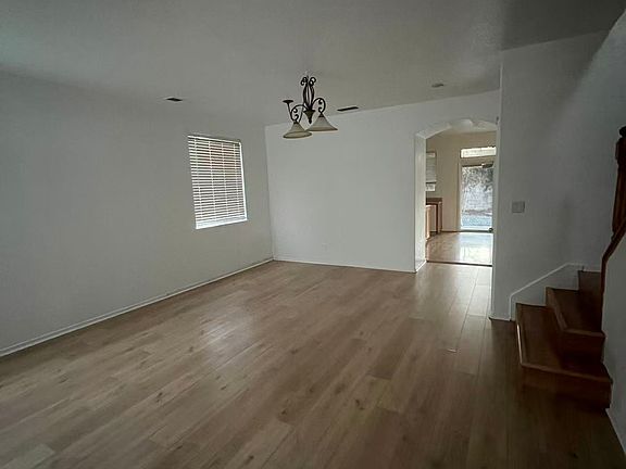 2nd image of 2872 Herford Ln