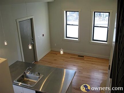 Apartment 1 living room/kitchen