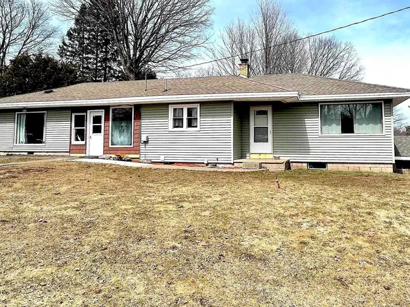 155 Seilo Ave, Ishpeming, MI 49849