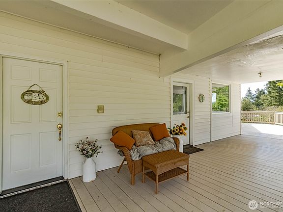 4th image of 34110 Orville Road E
