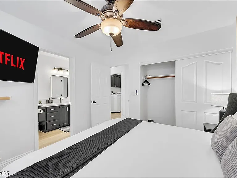 2728 Monrovia Dr — Photo 32