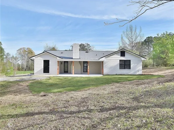 385 Hudson Mill Cir, Hamilton, GA 31811