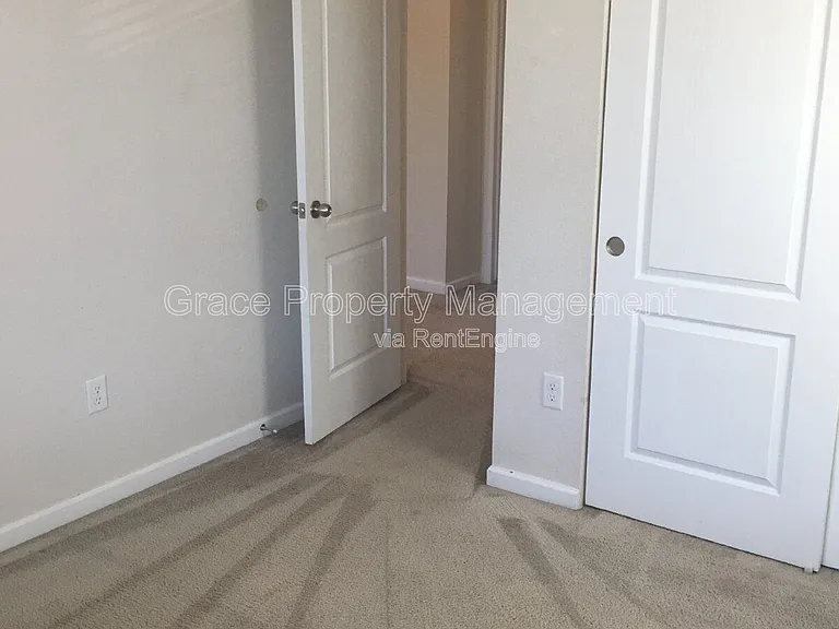 9760 Memphis St — Photo 14
