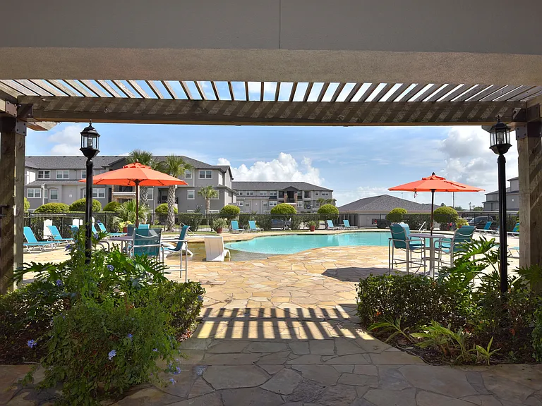 11881 Gulf Pointe Dr — Photo 29