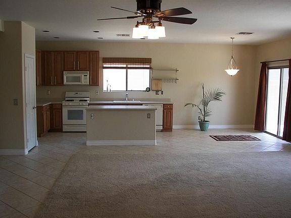 Kitchen/Living