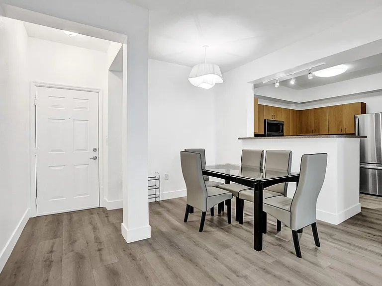533 NE 3rd Ave #205 — Photo 5