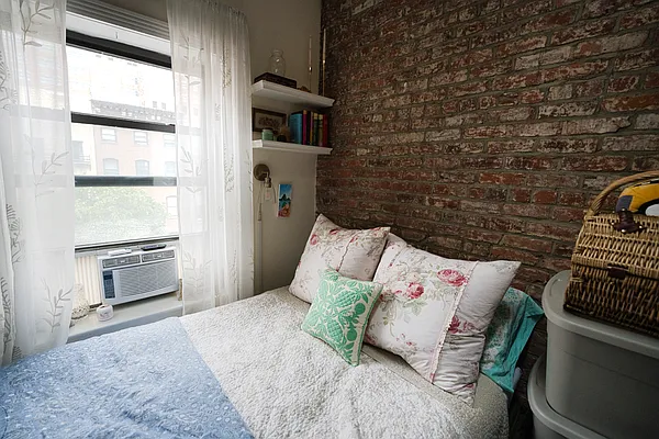 Rented by REAL New York | media 5