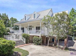 7112 False River Rd, Oscar, LA 70762