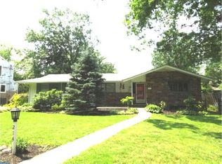 214 Elm Dr, Lansdale, PA 19446