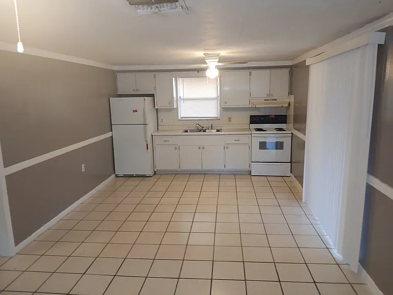 6935 Washington St — Photo 5