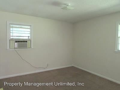 3rd image of 8507 Lynn Ave