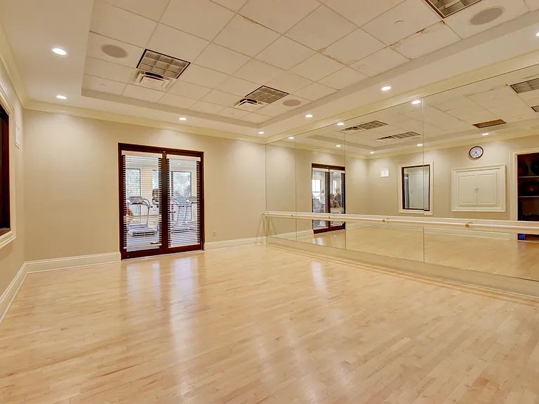 17921 Villa Club Way — Photo 56