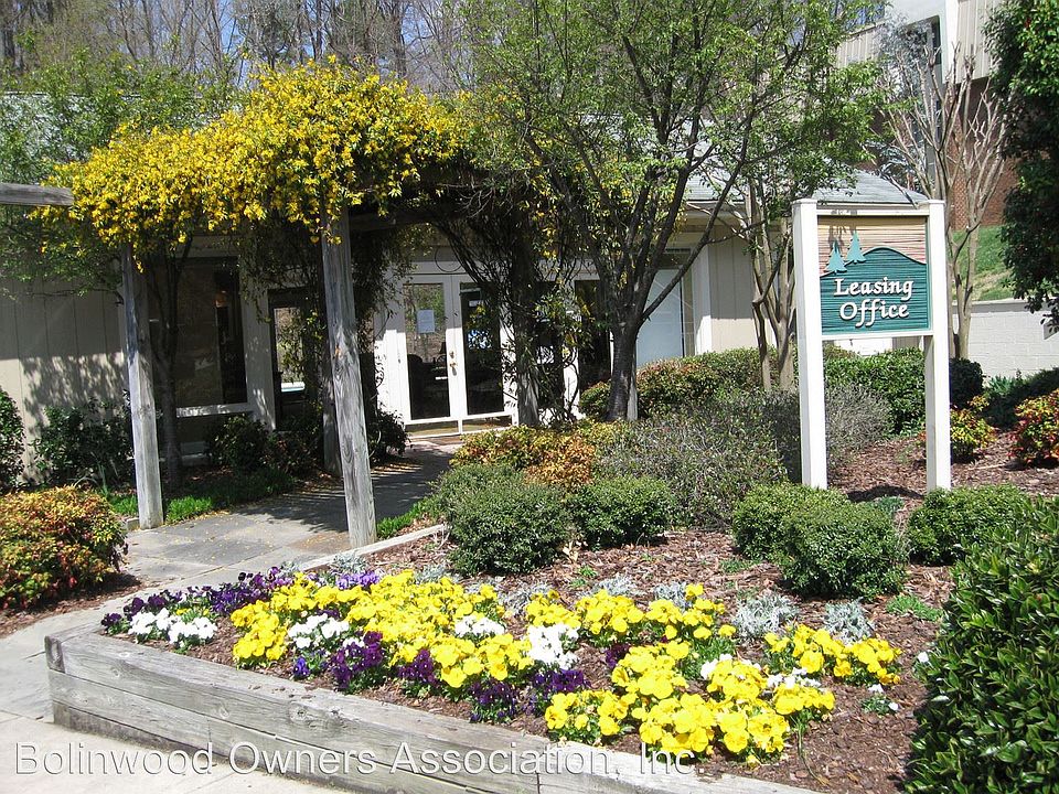 2nd image of 500 Umstead Dr #F