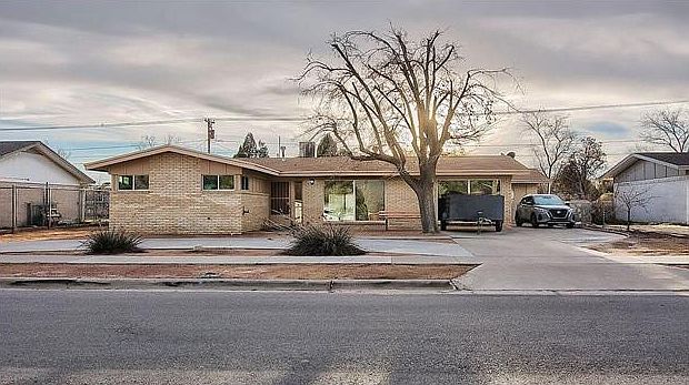 1st image of 4200 Perth Dr