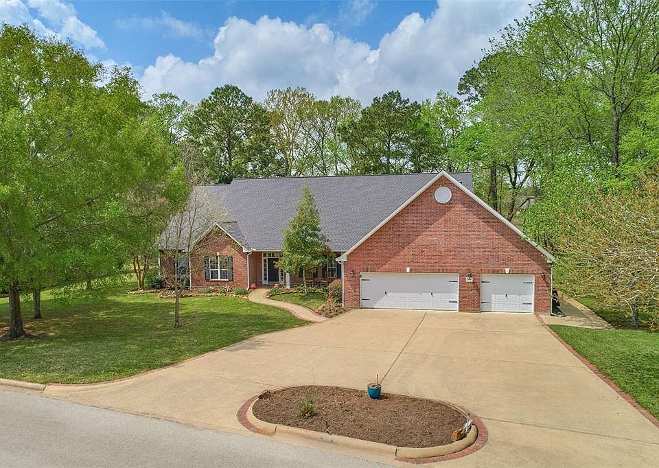 1st image of 506 Cherry Hills Dr