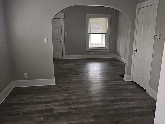 4th image of 612 S East St