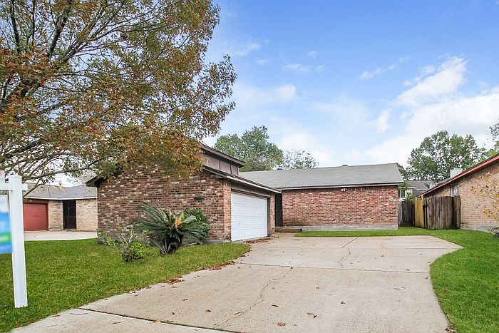 1st image of 8810 Sherrywood Dr