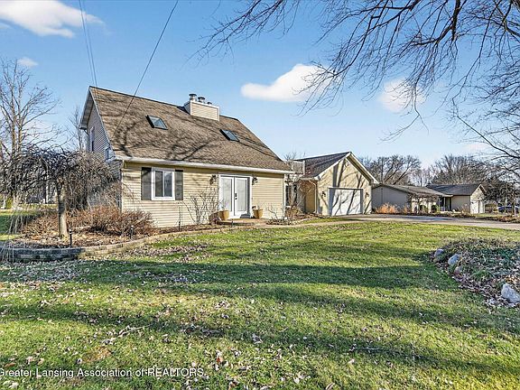 2nd image of 1225 Schavey Rd