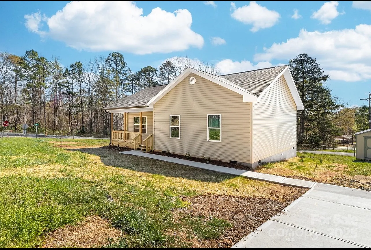503 Ed Wilson Rd — Photo 3