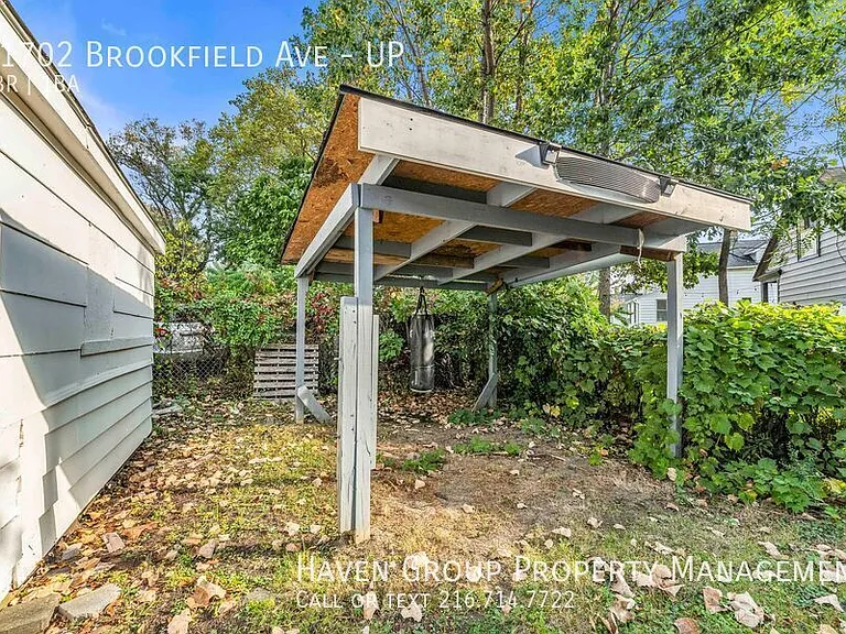 11702 Brookfield Ave #UP — Photo 20